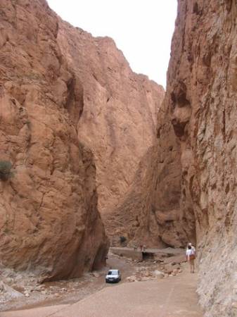 In der Todhra-Schlucht UL.JPG