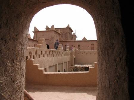 Kasbah Amerhidil Innenhof UL.JPG